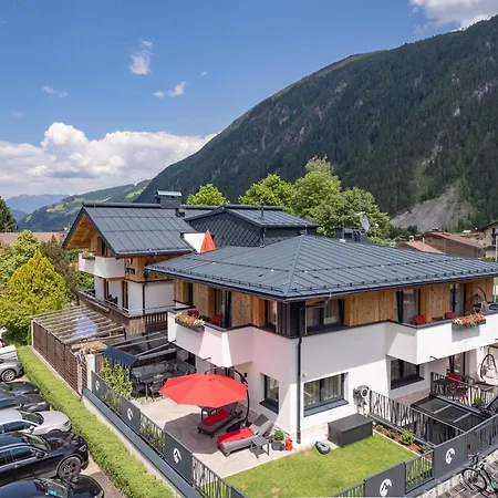 Апартаменти Alma *